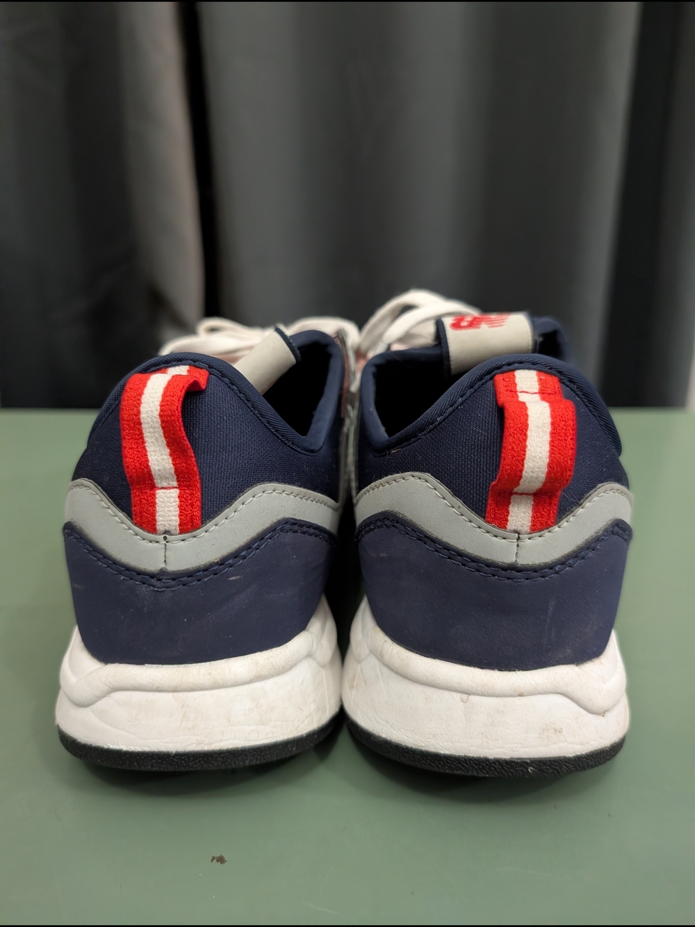 New Balance Women’s Red/White/Blue 24/7 Athletic Sneakers SZ 8 - Picture 6 of 11